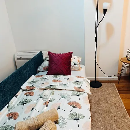 Lux *